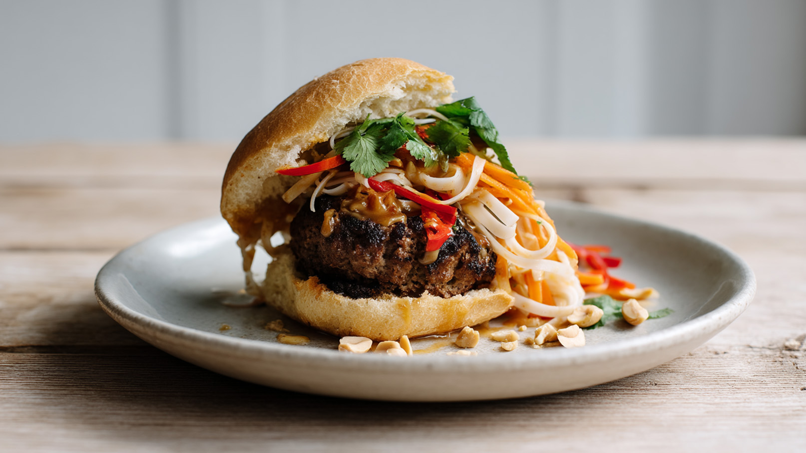 Pad-Thai-Burger